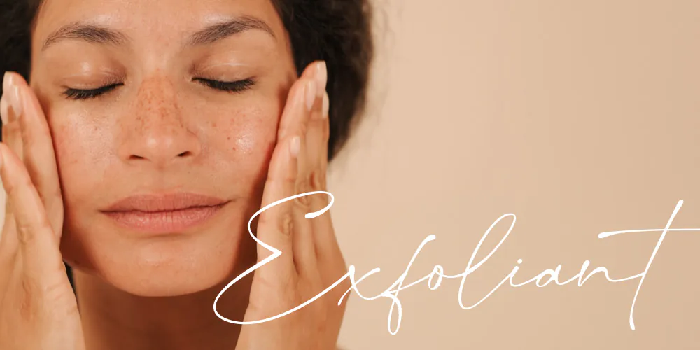 Das macht ein Exfoliant für deine Haut (unverzichtbar für einen strahlenden Teint)